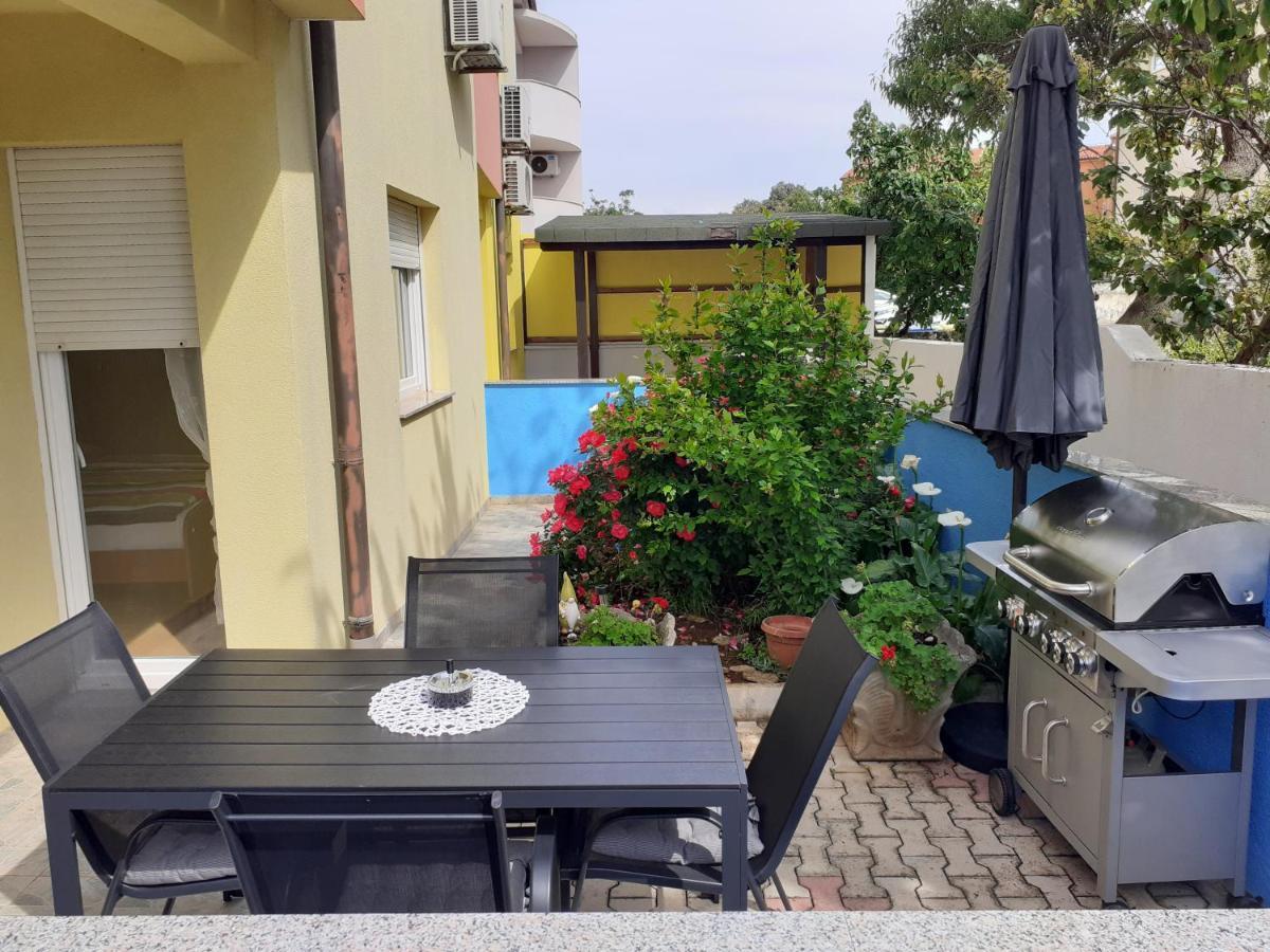 Apartamento Apartman Nada Ližnjan Exterior foto