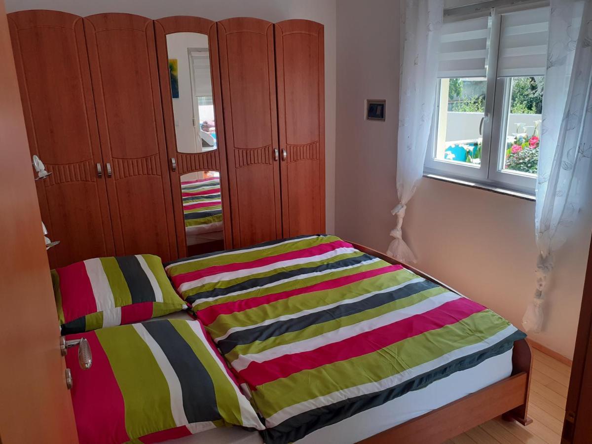 Apartamento Apartman Nada Ližnjan Exterior foto